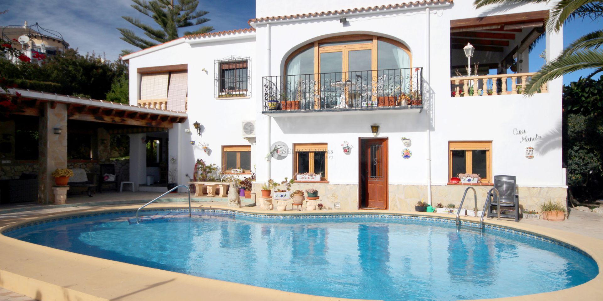 Villa con vistas al mar en venta en Moraira
