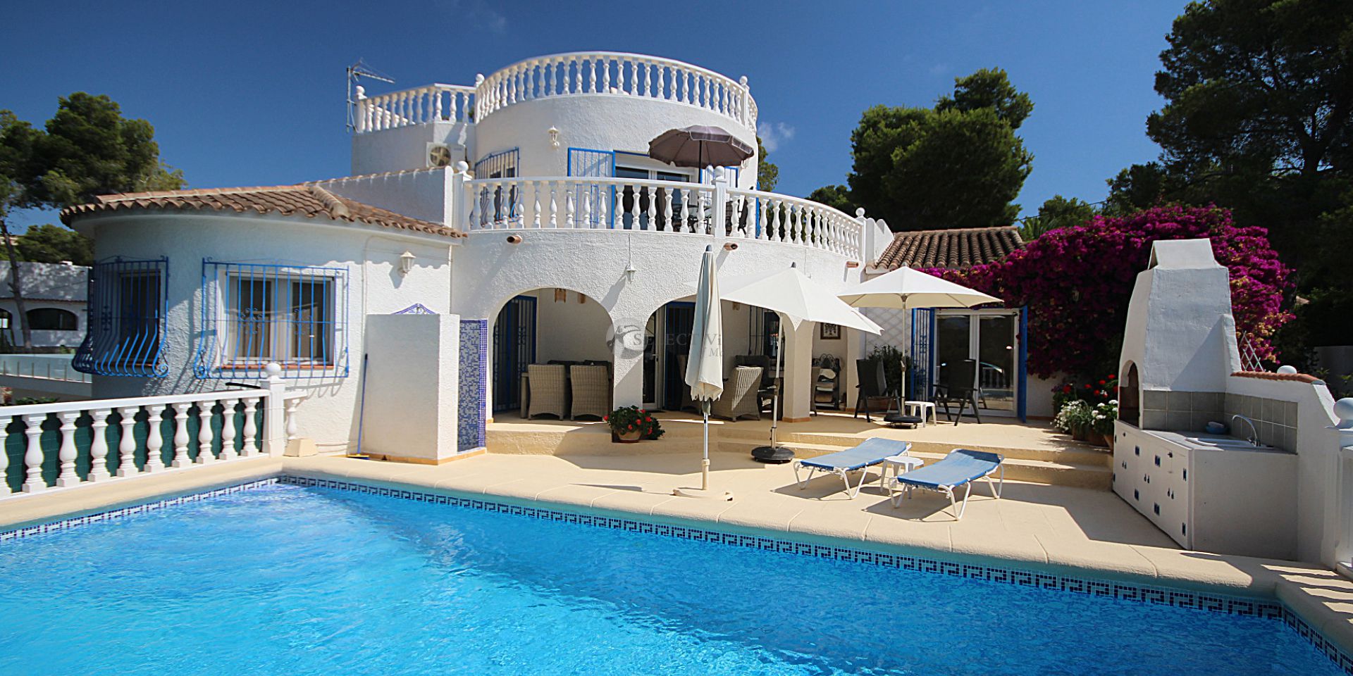 Villa individuelle avec beaucoup de charme et piscine à vendre à Benissa Costa