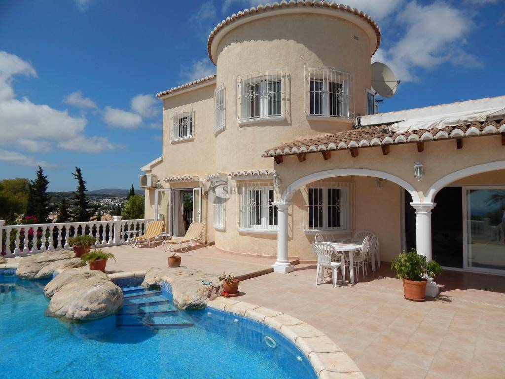 Villa zu verkaufen
