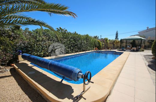 Villa mit Pool zum Verkauf in Benitachell